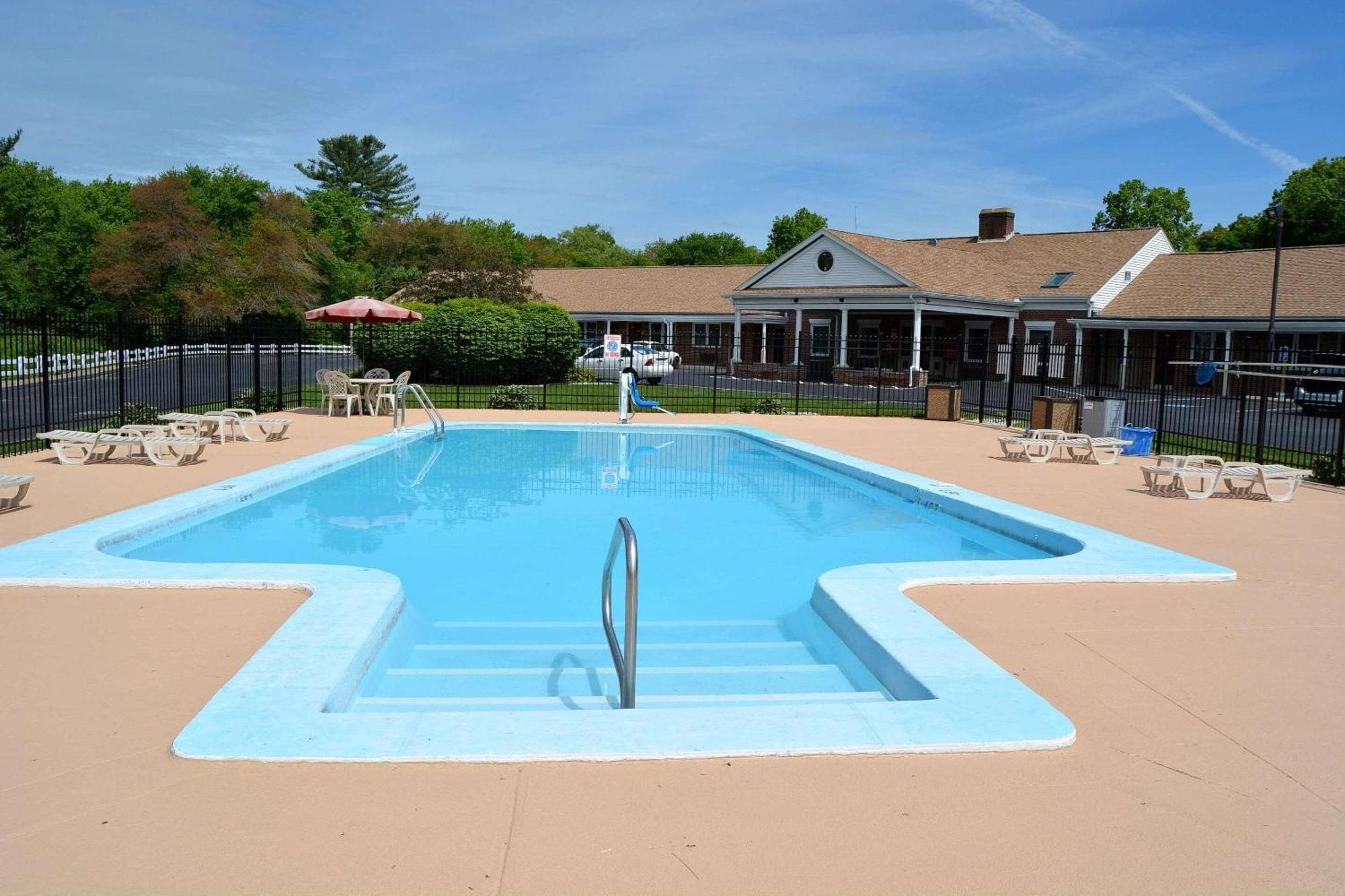 Quality Inn Raynham - Taunton Exterior photo