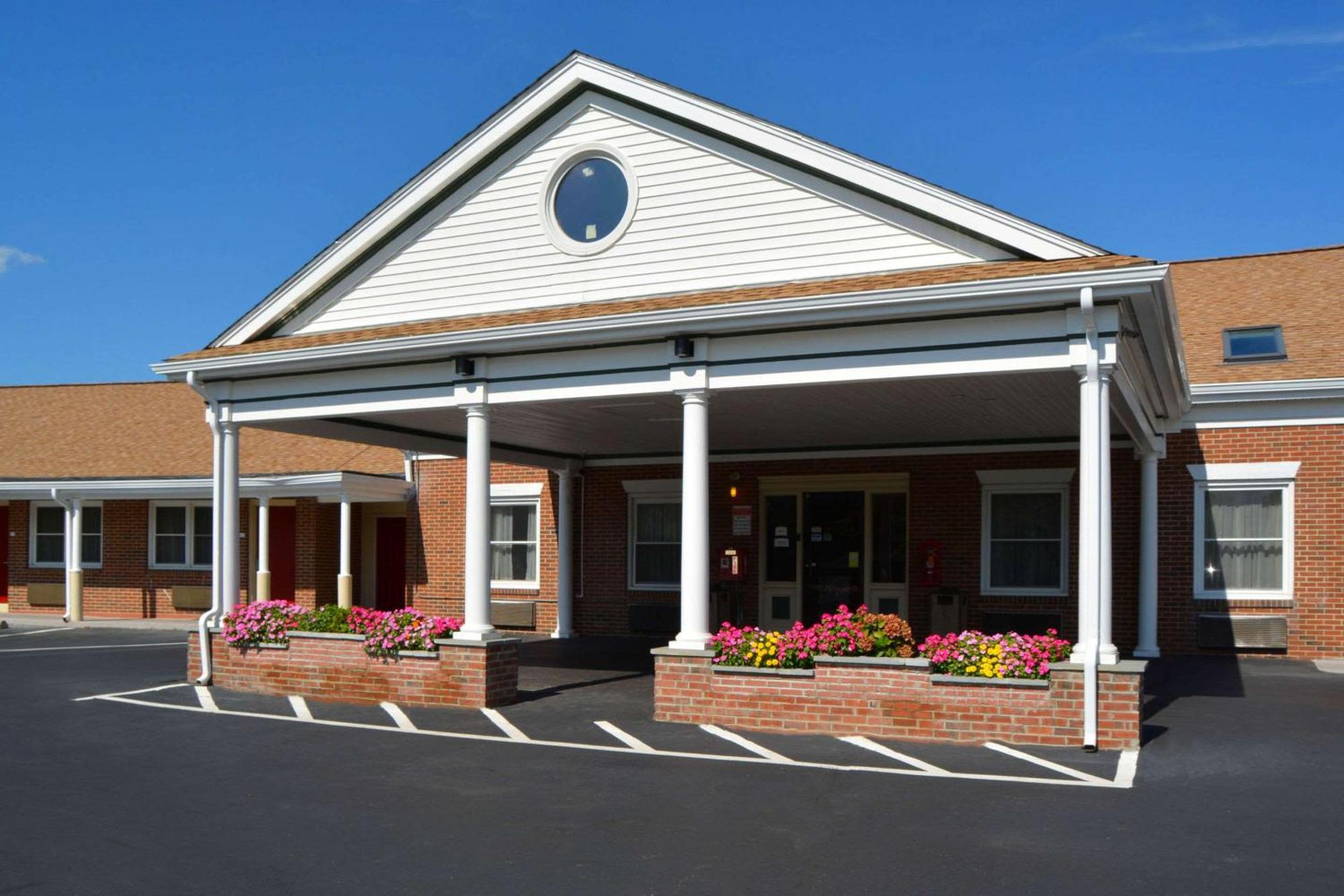 Quality Inn Raynham - Taunton Exterior photo