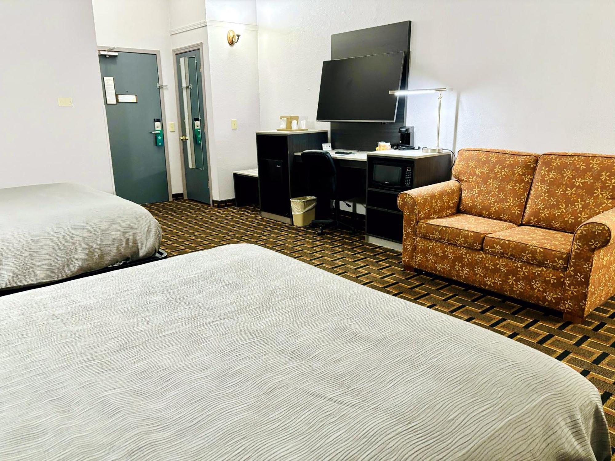 Quality Inn Raynham - Taunton Exterior photo