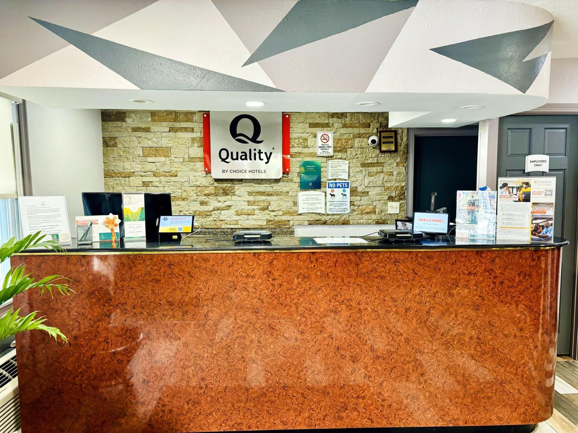 Quality Inn Raynham - Taunton Exterior photo